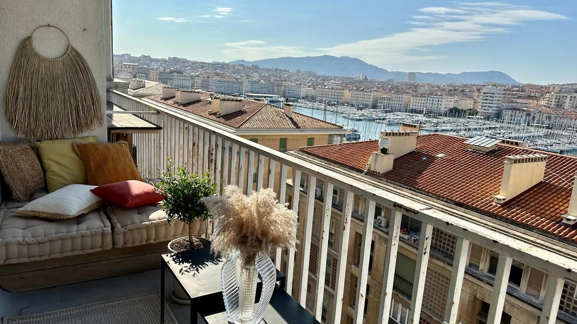 Le Belvedere Du Vieux-Port - Amazing View Marseille France