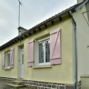https://la-maison-aux-volets-roses.inbrittany.com